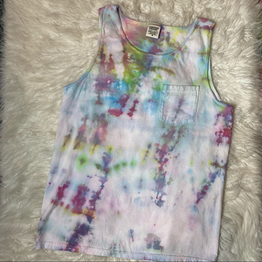 🔥SOLD🔥 Comfort Colors Hand Tie Dyed Pocket Tank Top Size Medium